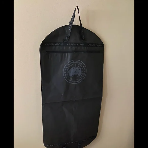 Canada Goose Garment bag - Picture 4 of 5